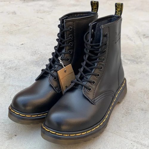 Dr. Martens 1460 Classic Leather Boots Black