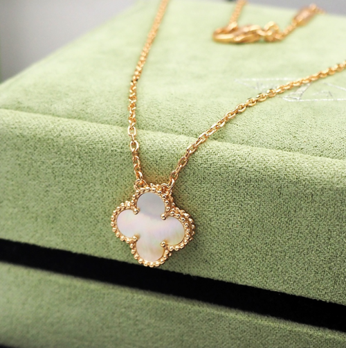 Van Cleef & Arpels VCA Vintage Alhambra Iconic Clover Necklace Gold and White