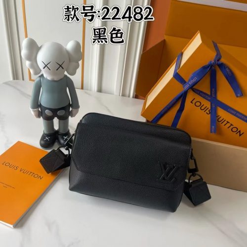 Louis Vuitton LV Outdoor Messenger Leather Crossbody Bag Black
