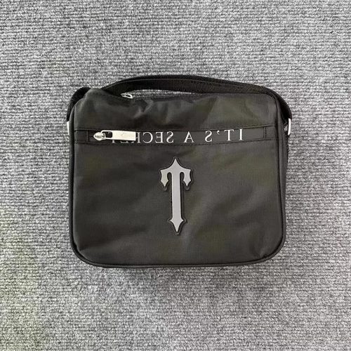 Trapstar Chenille Irongate Crossbody Bag Black