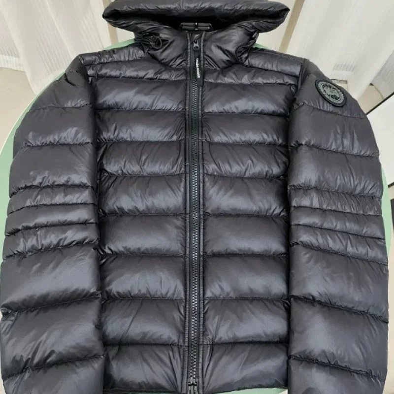 Canada goose最高品质<90%白绒黑色-灰色袖标 Canada goose最高品质<90%白绒黑色-灰色袖标