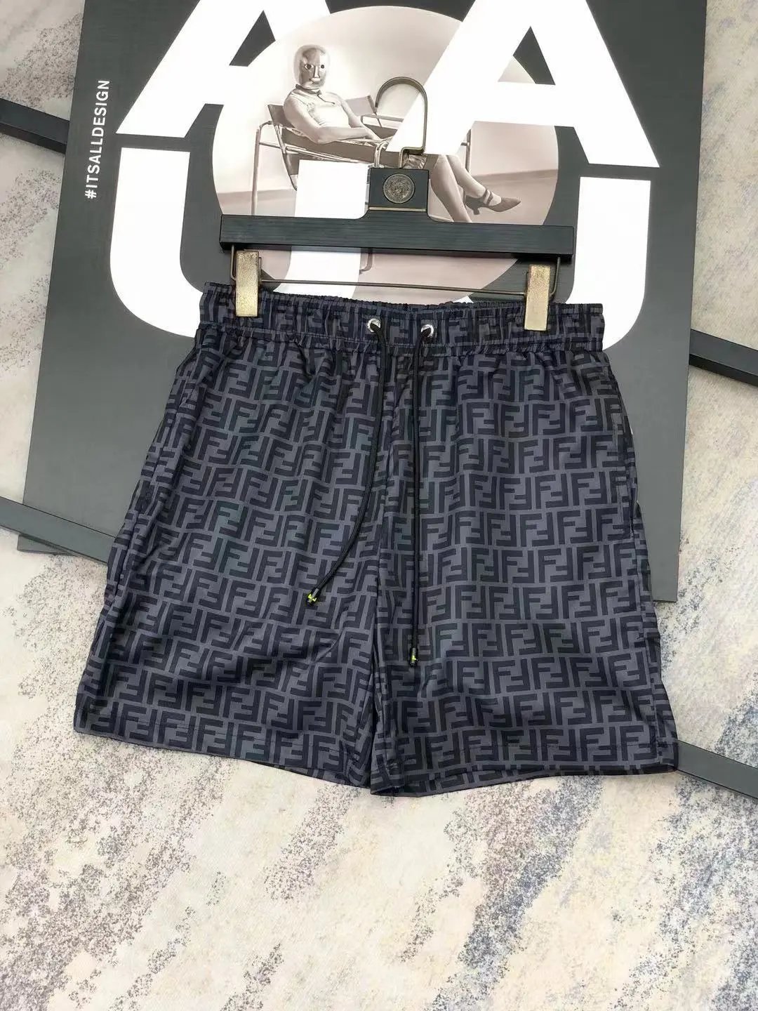 黑色 黑色
