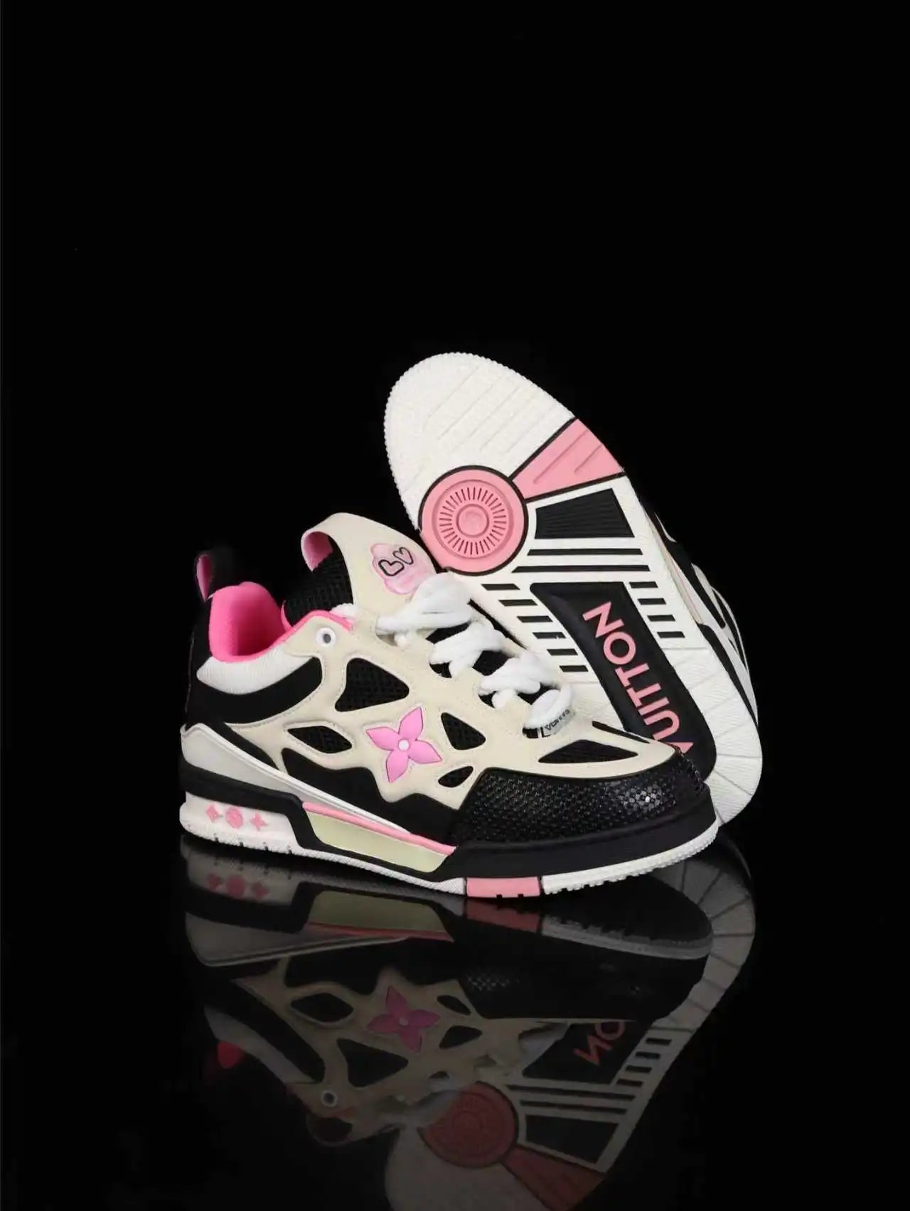 9 9