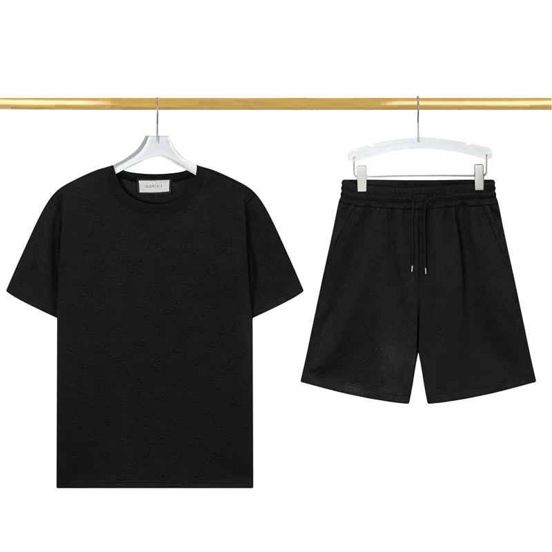 033 033