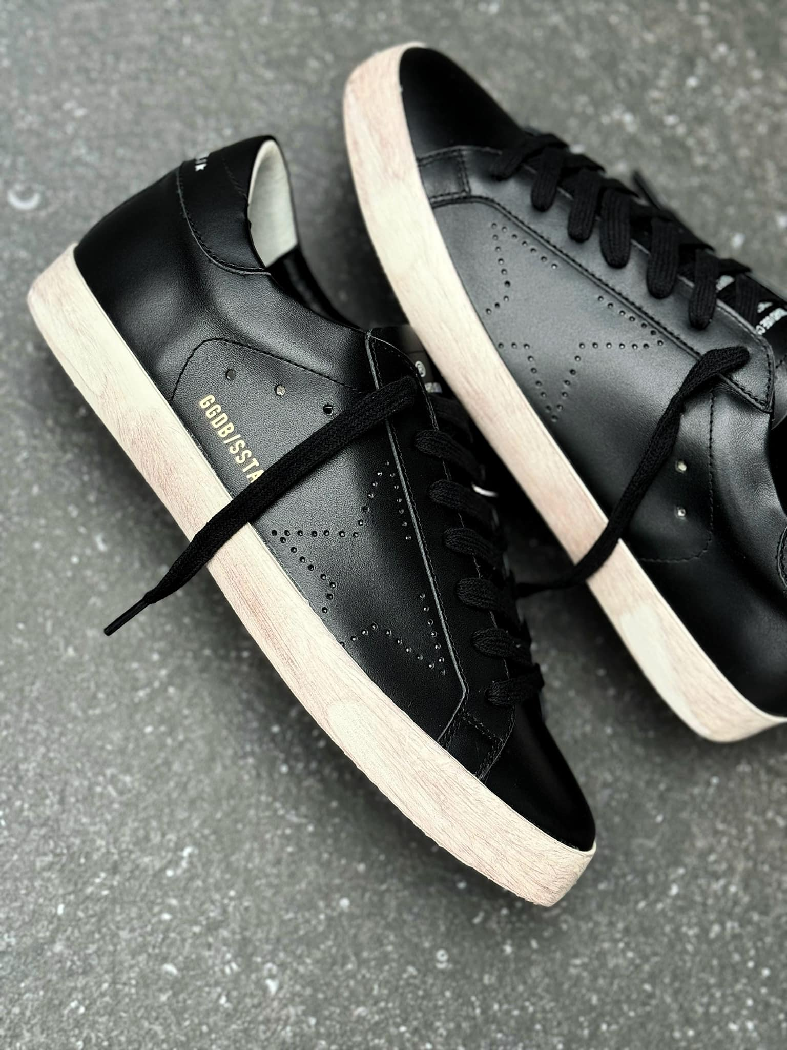25 25