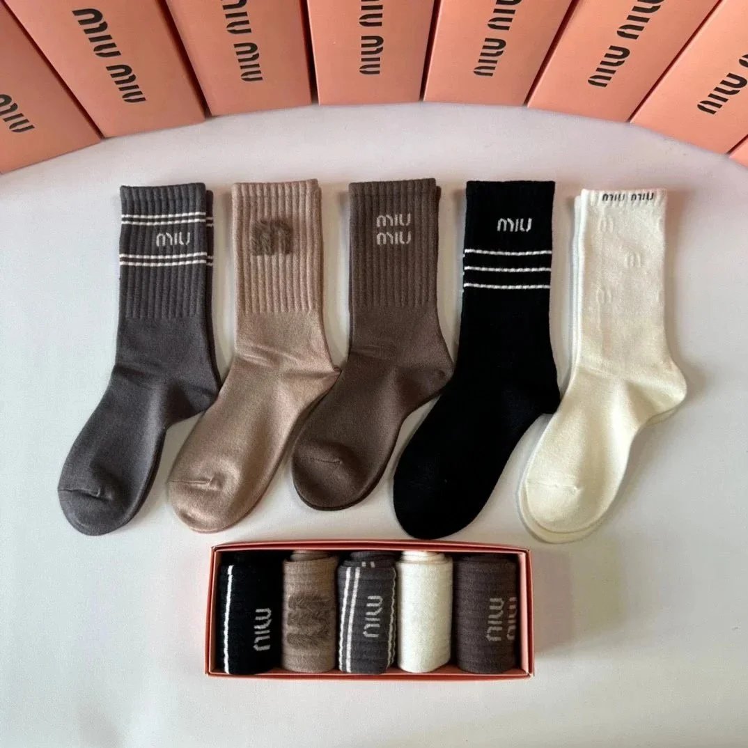 6 6