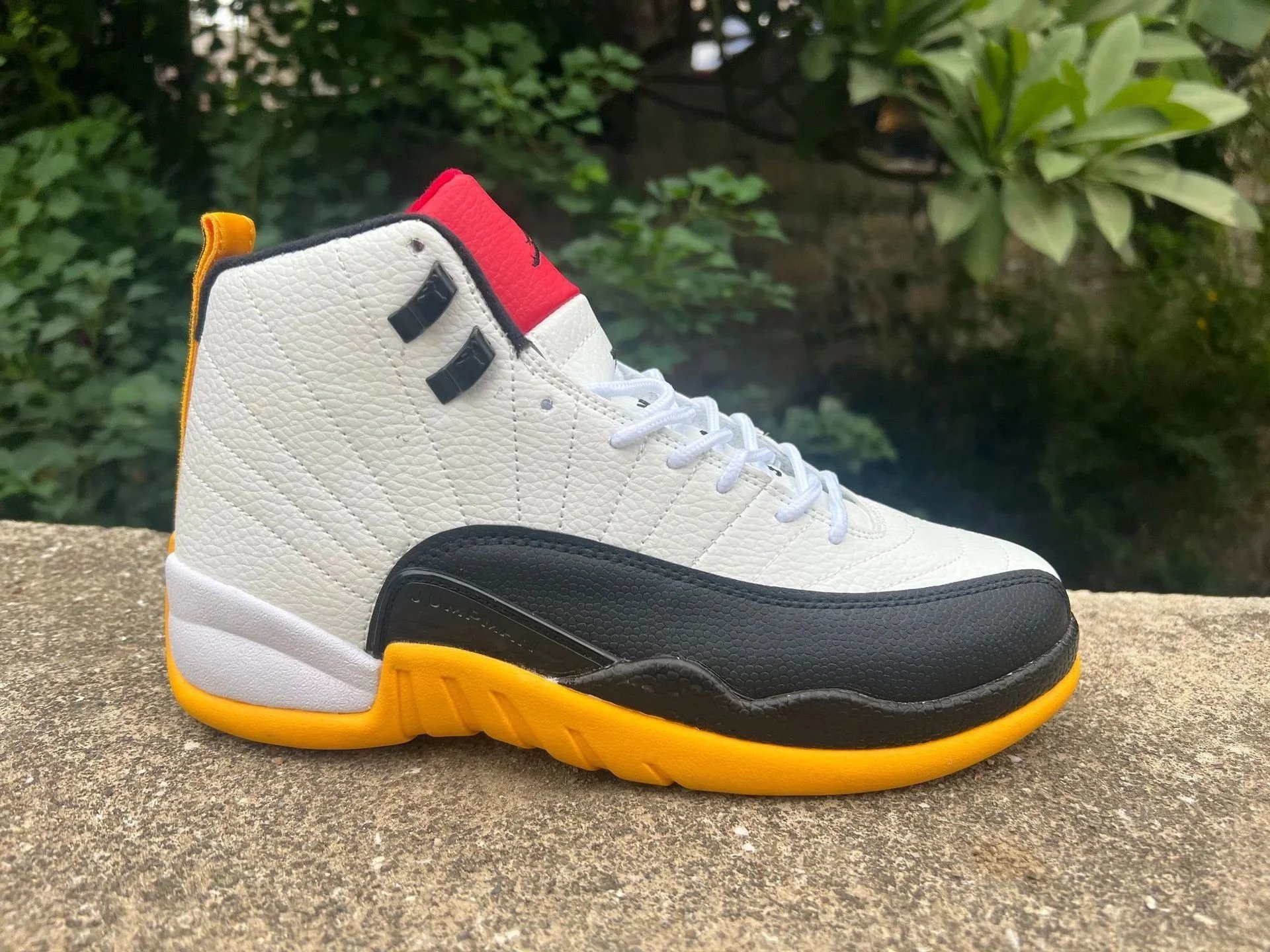 AJ12-白黑黄 AJ12-白黑黄