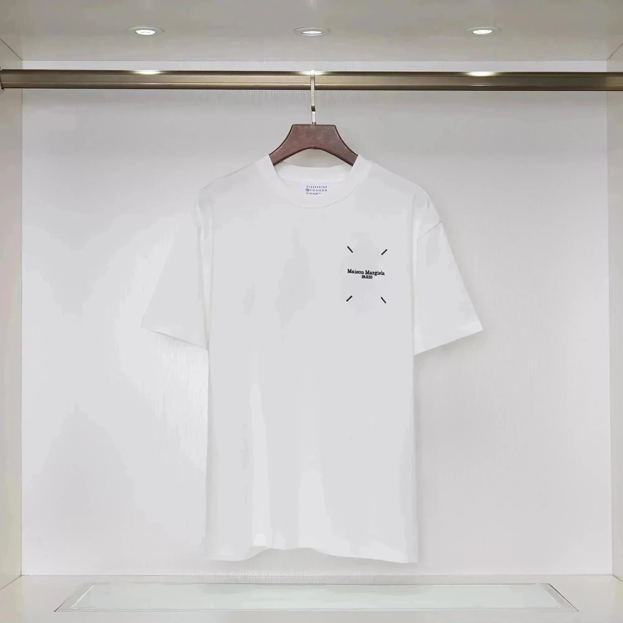 白色简约005 白色简约005