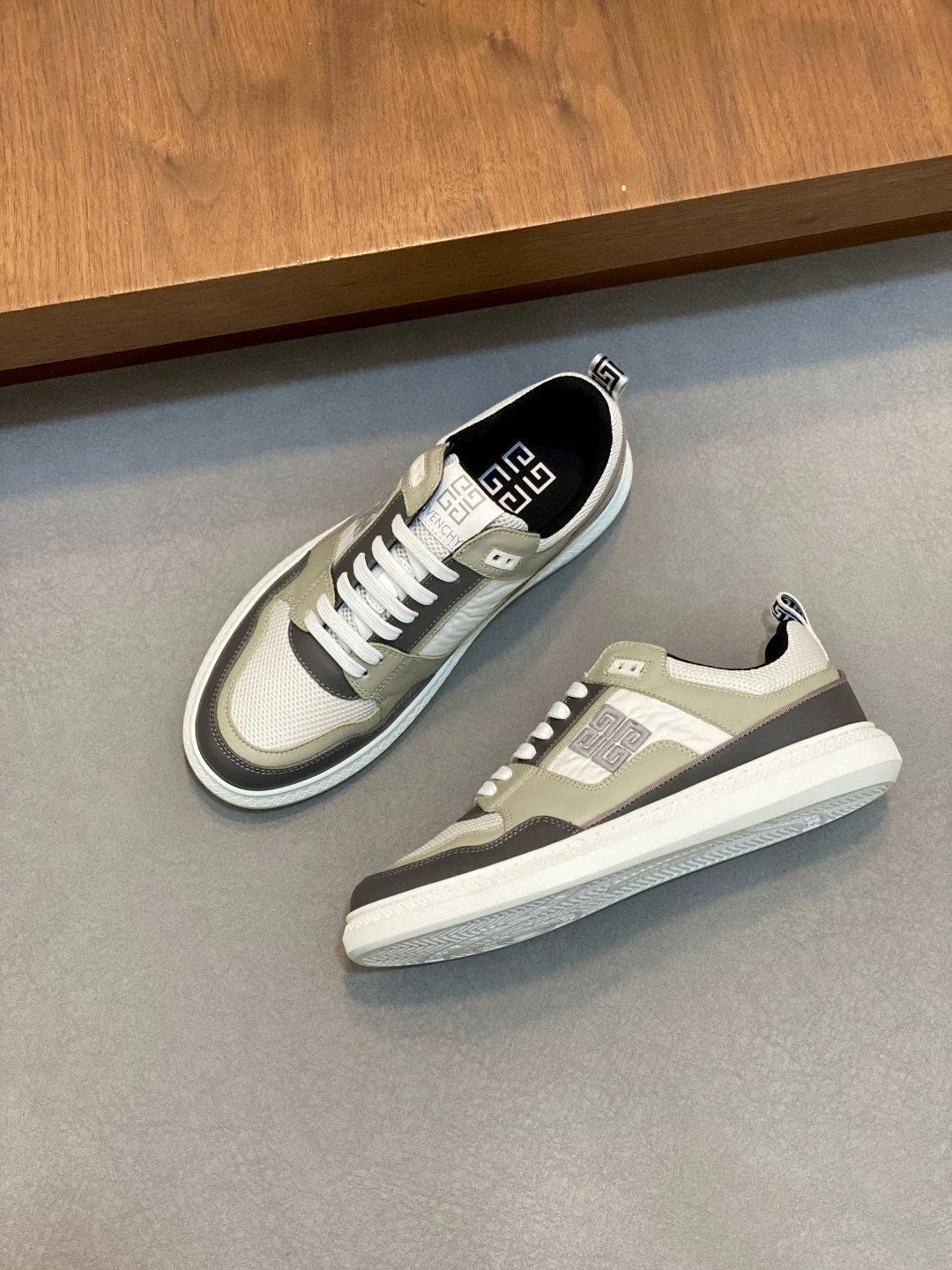 7 7