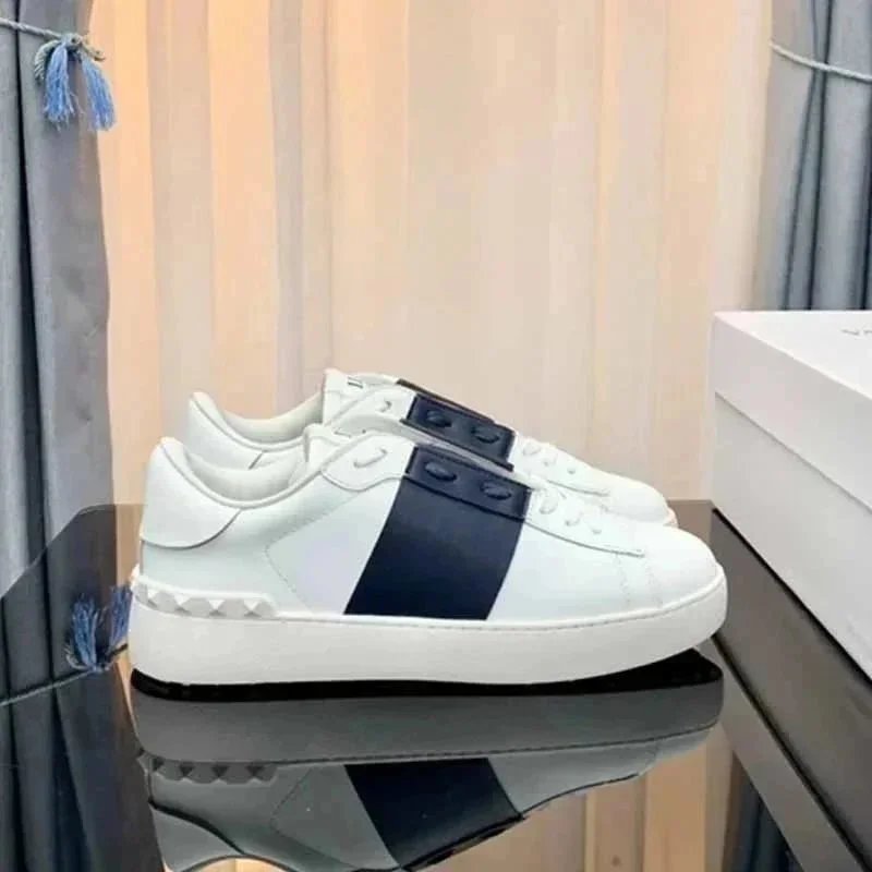 Color 5 (White + Navy Blue) Color 5 (White + Navy Blue)