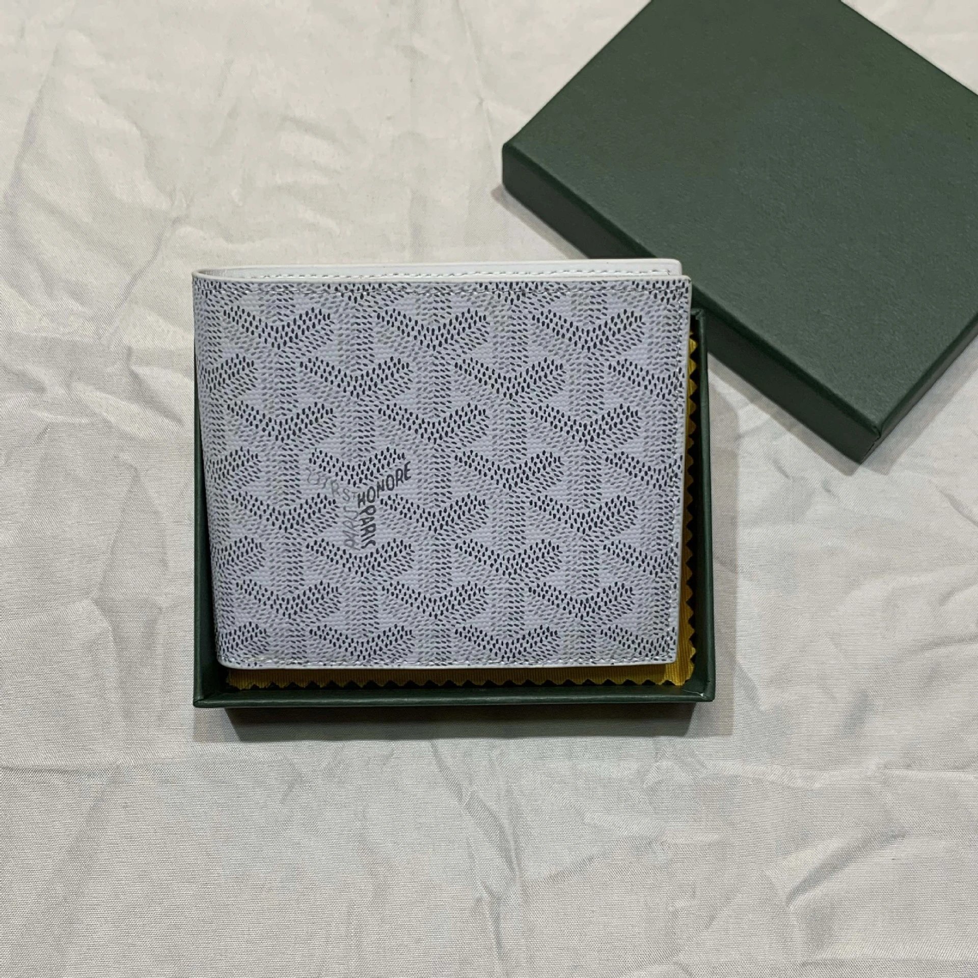 3 3