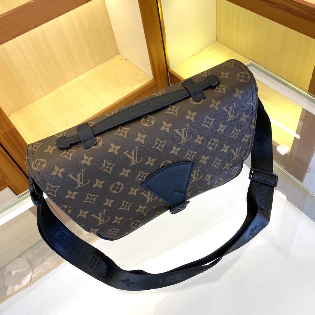 7 7