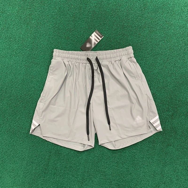 浅灰色 浅灰色