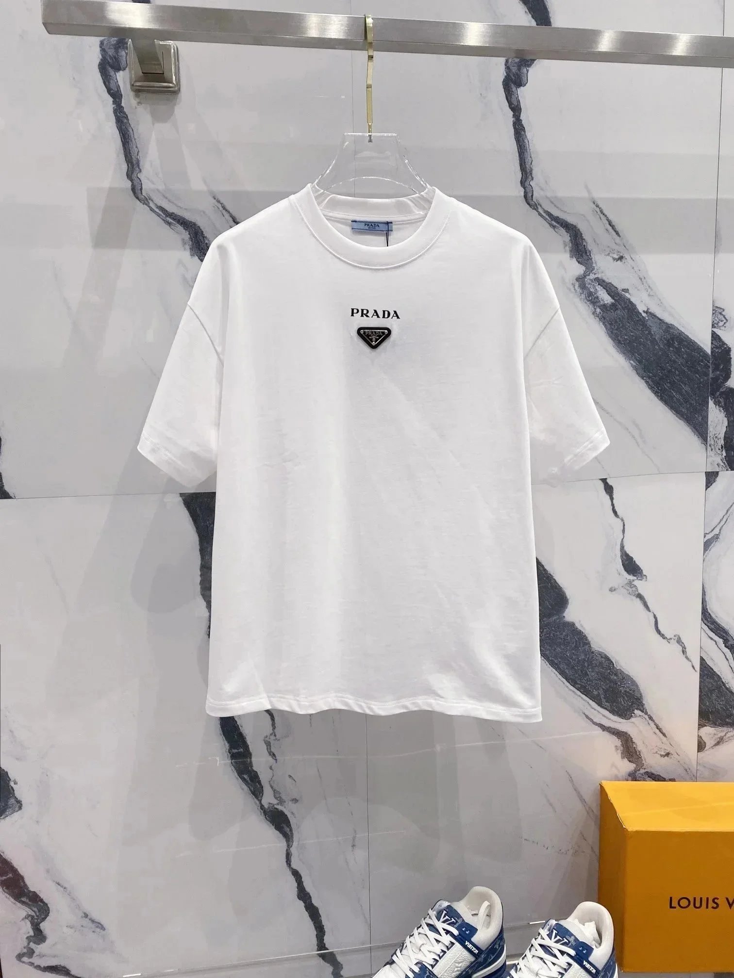 25 25
