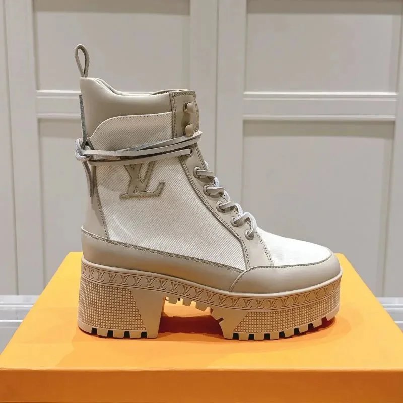 6 6