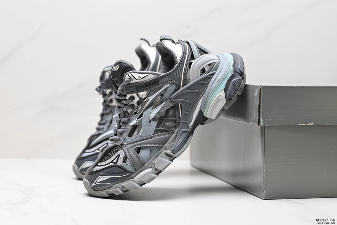 03 03