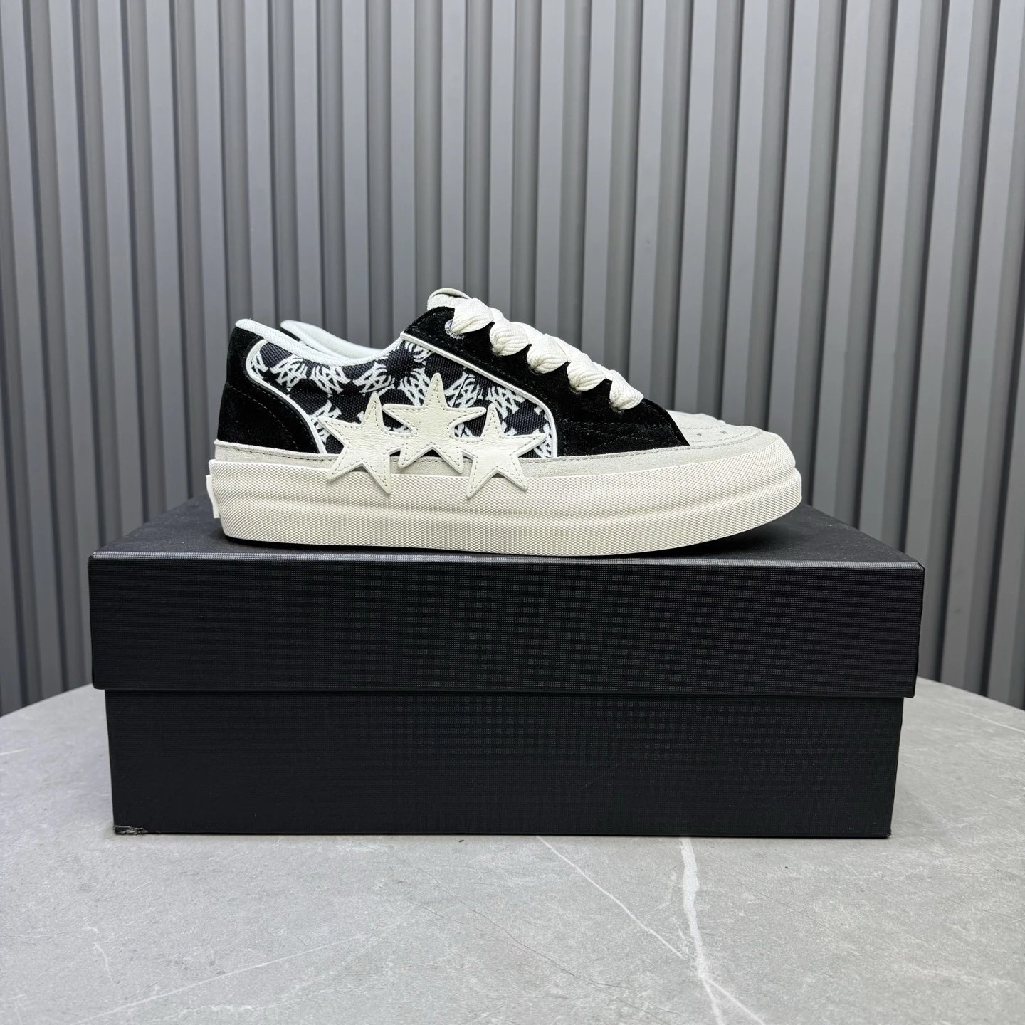7 7