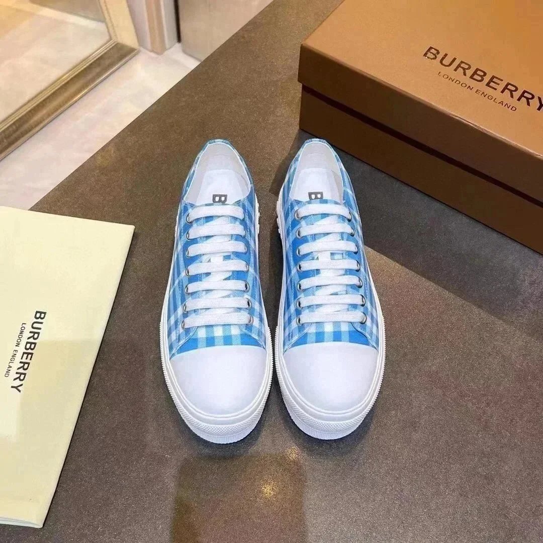 8 8