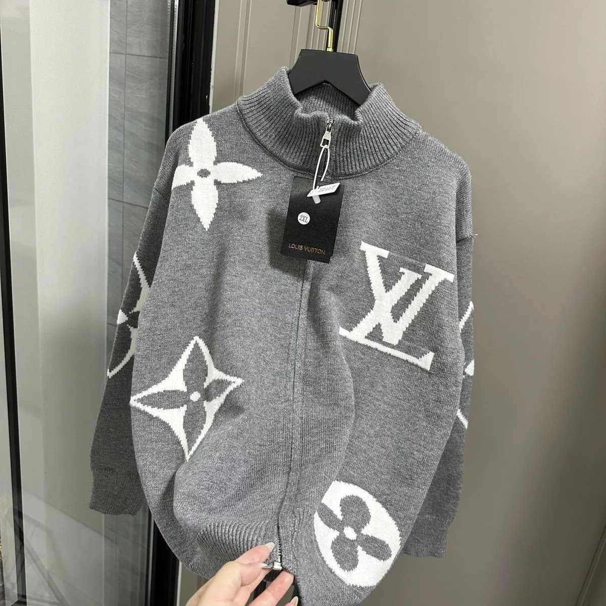 LV 30 LV 30