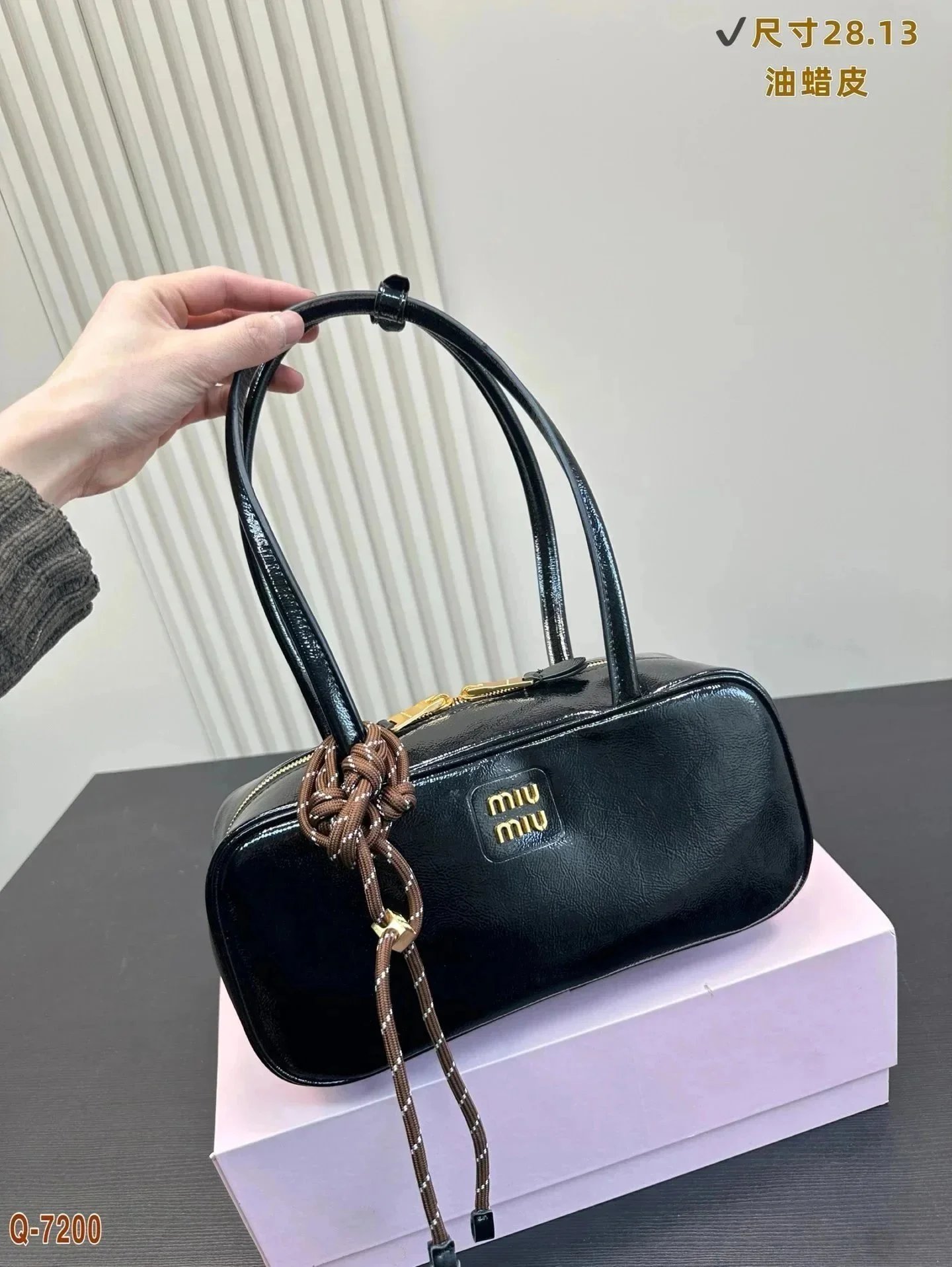 3 3