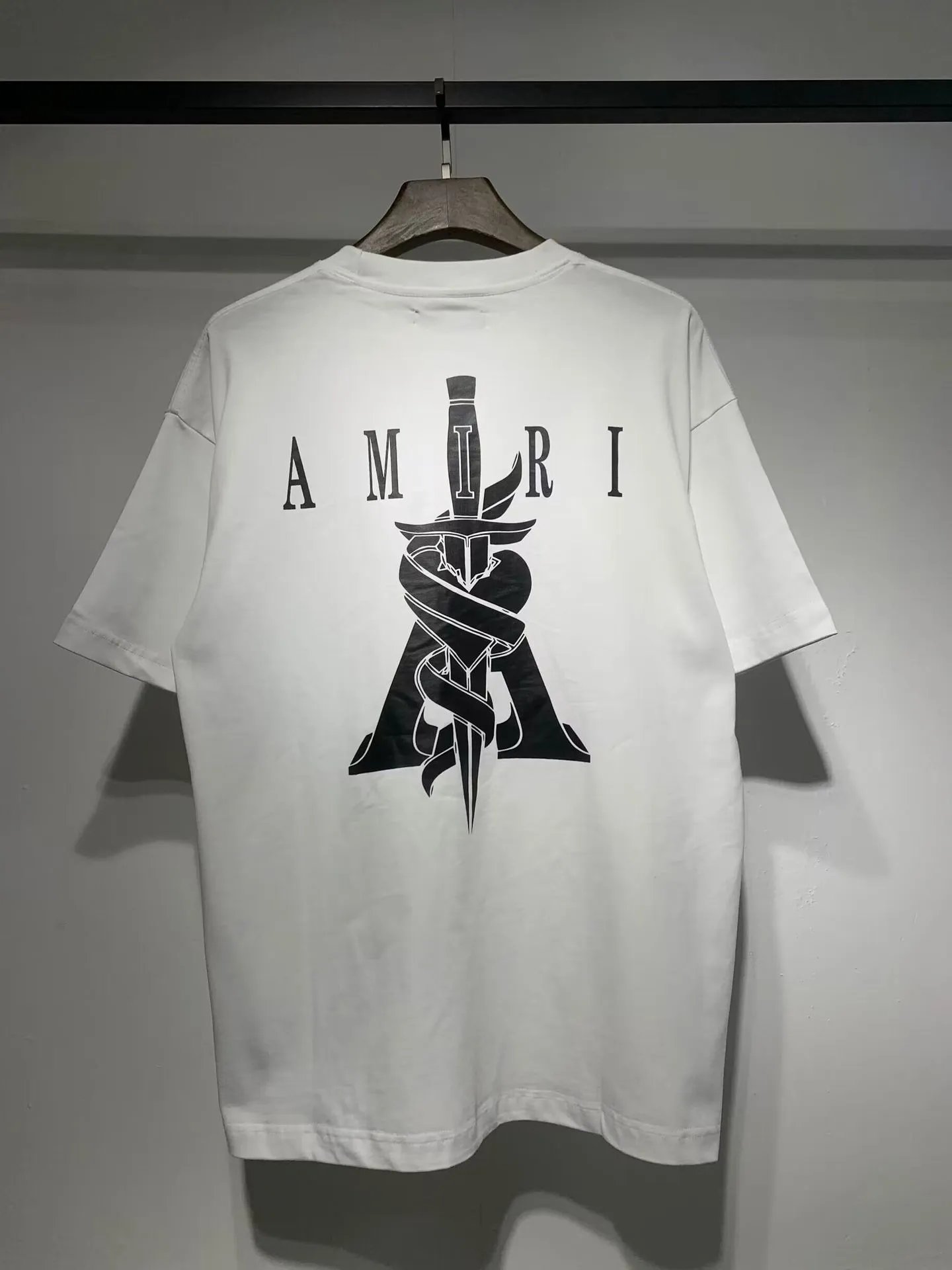 667白色 667白色