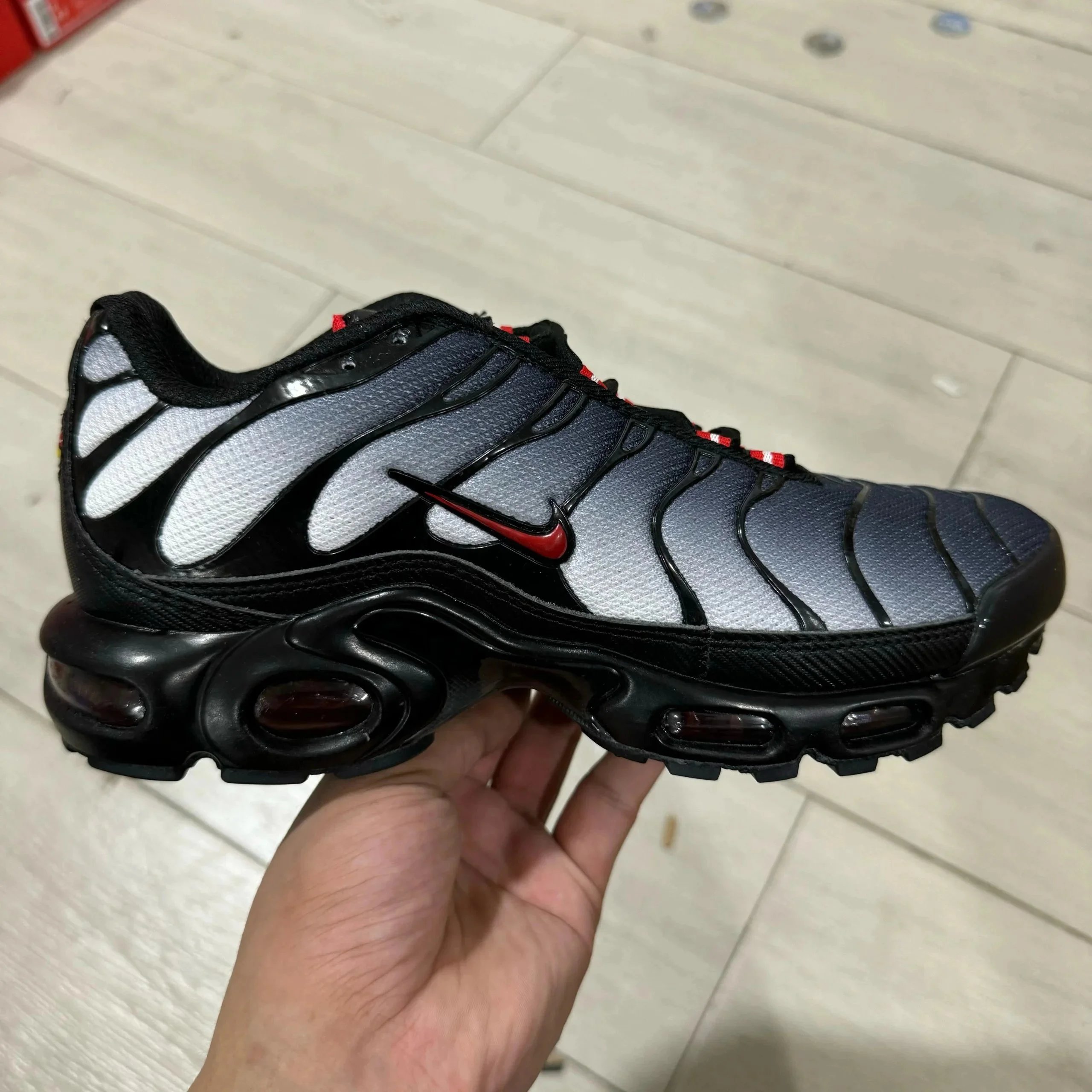 21黑红 21黑红
