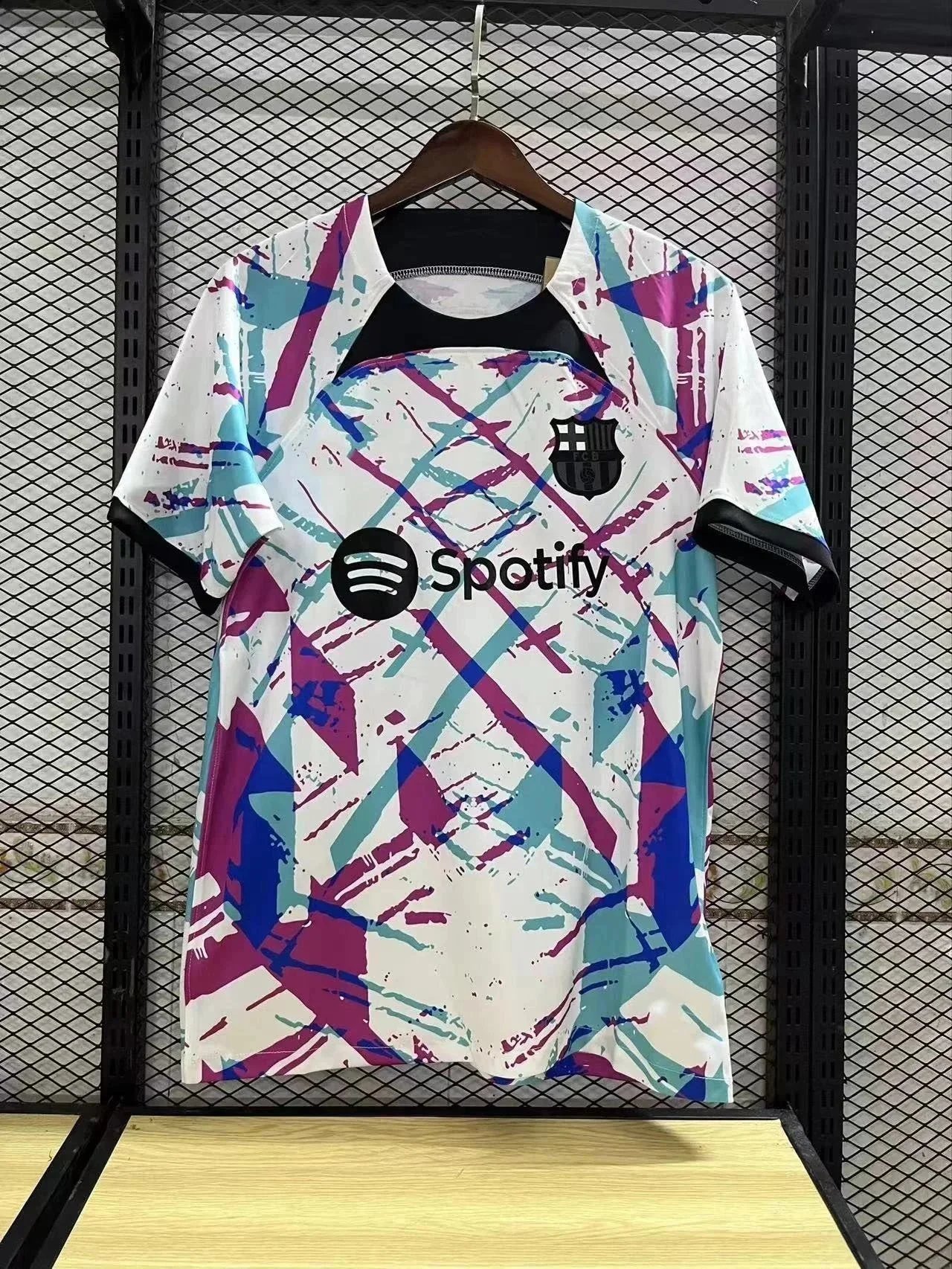 巴萨白色特别版 巴萨白色特别版