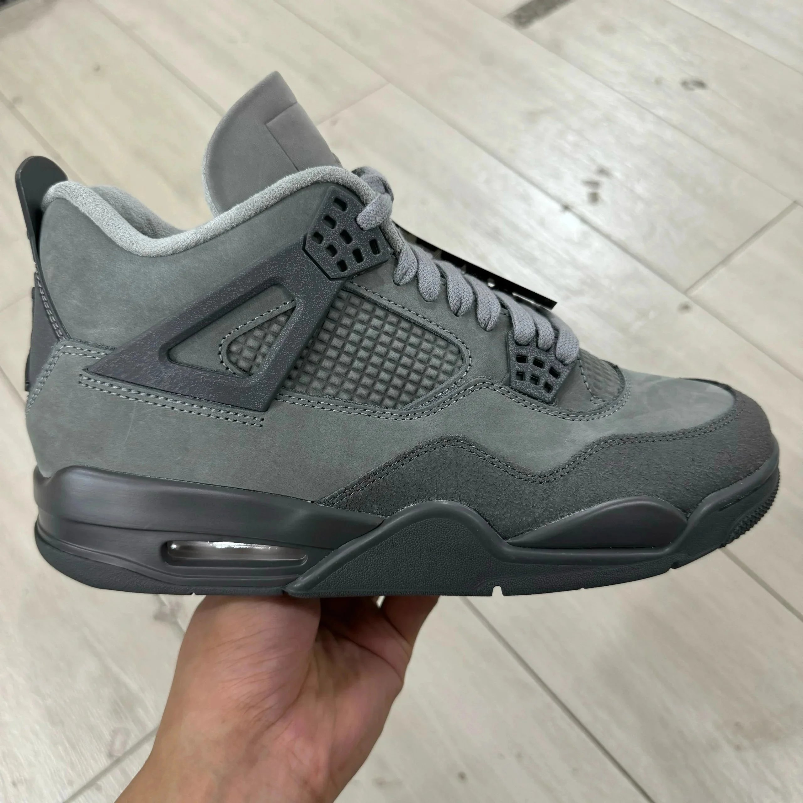 23烟灰 23烟灰