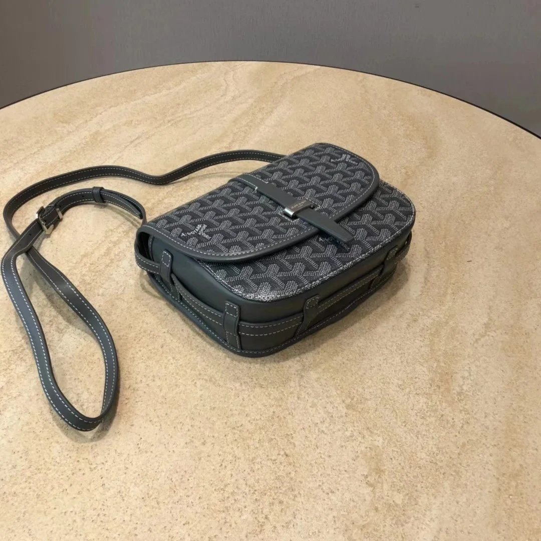 灰色 灰色