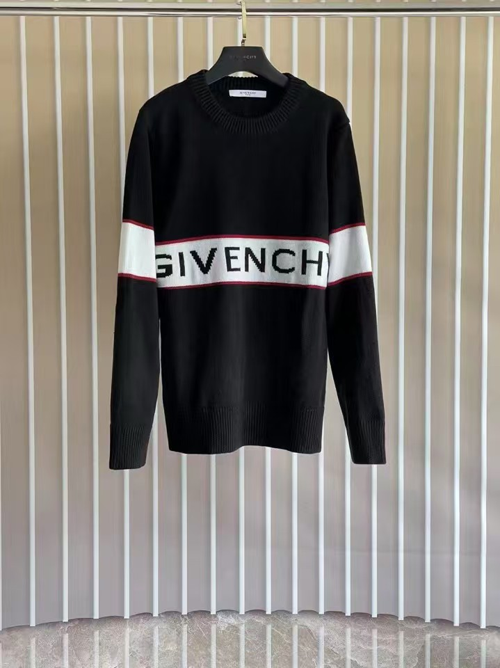 3 3