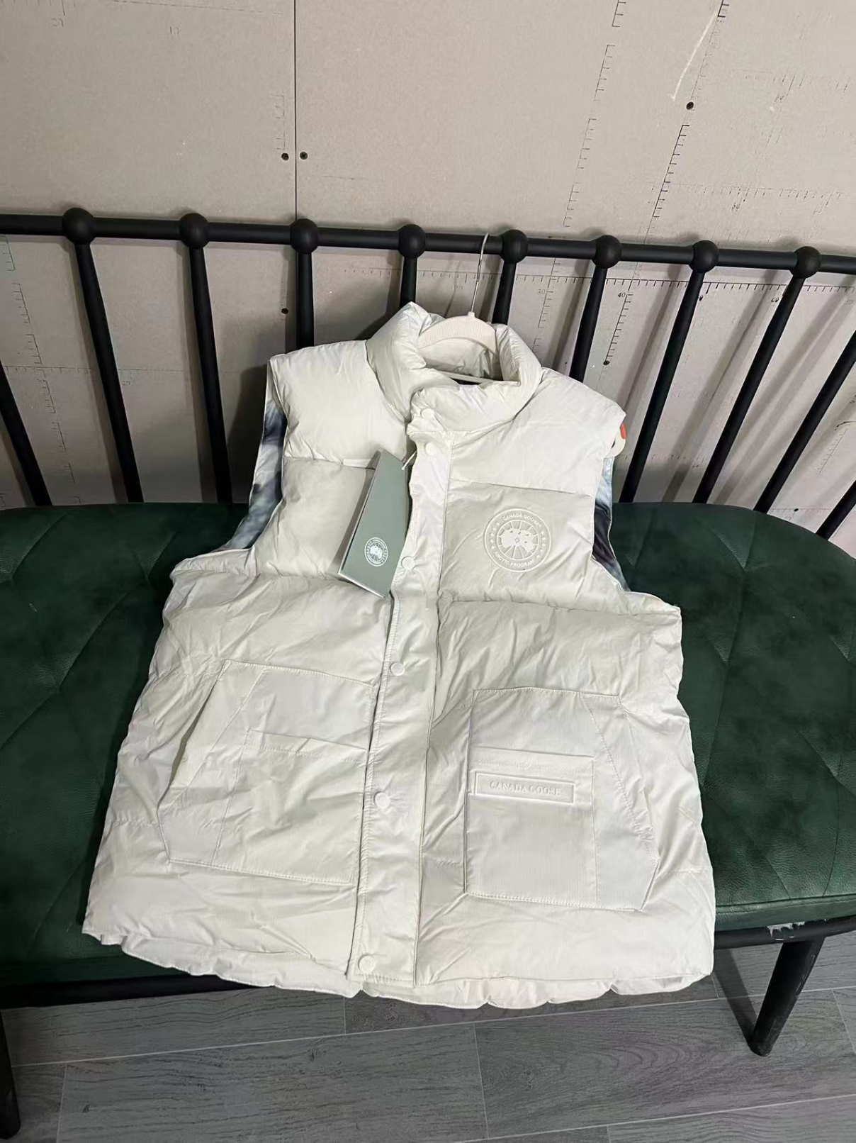 白色白标马甲