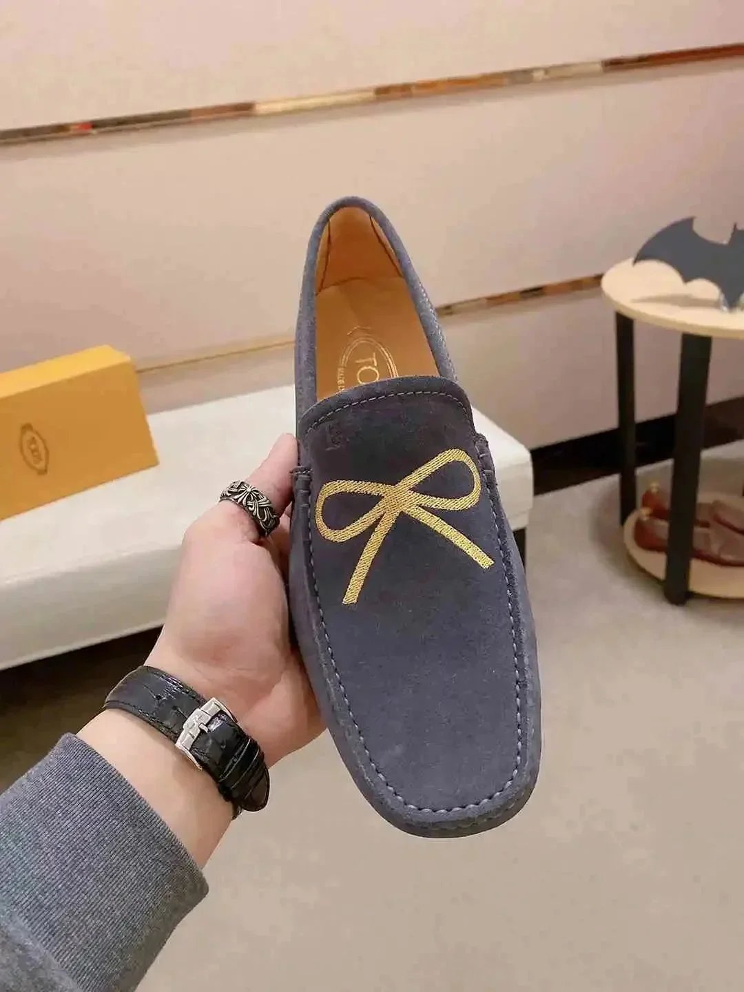 18 18