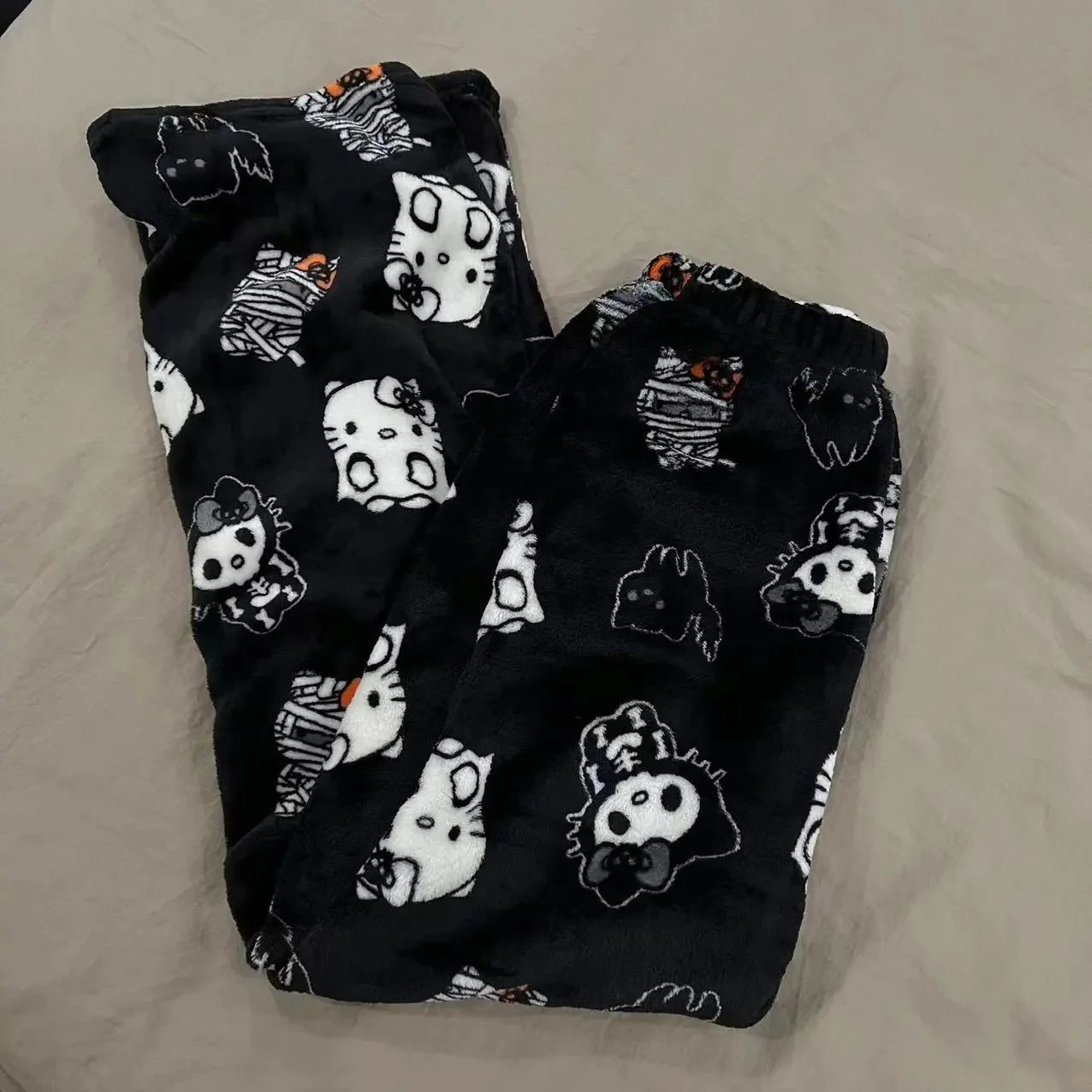 9 9
