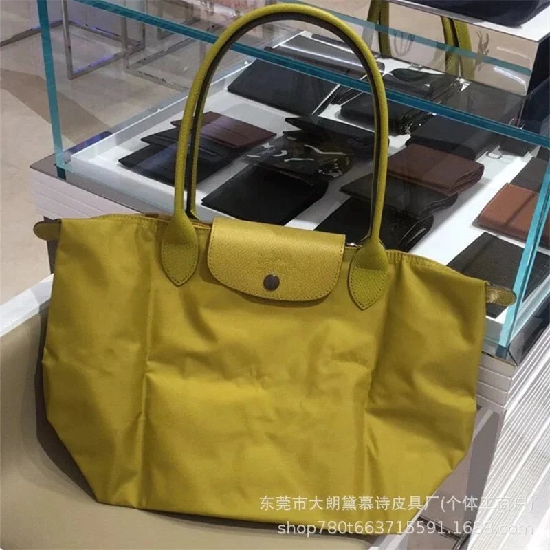 P19周年黄色 P19周年黄色