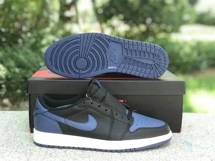 9 9