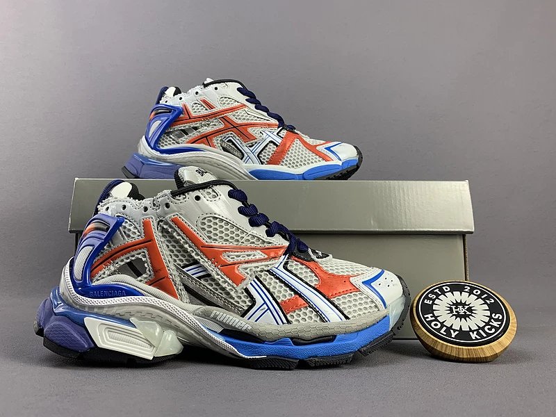 9 9
