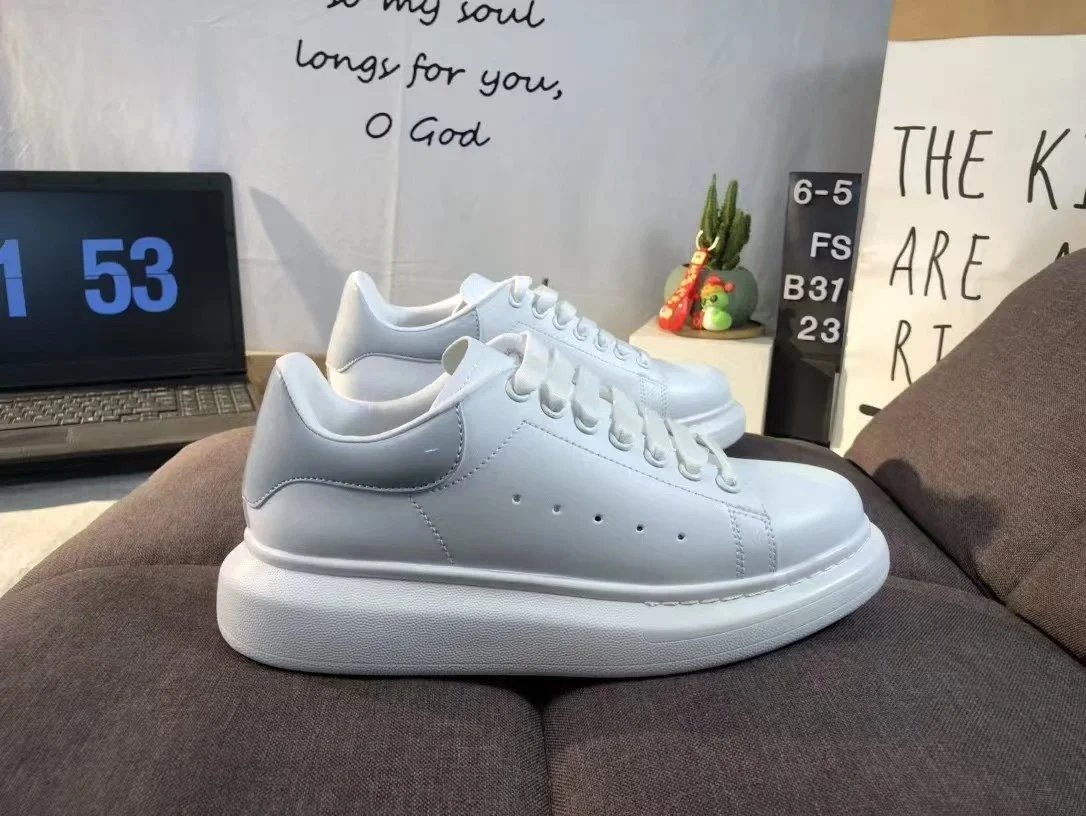 9 9