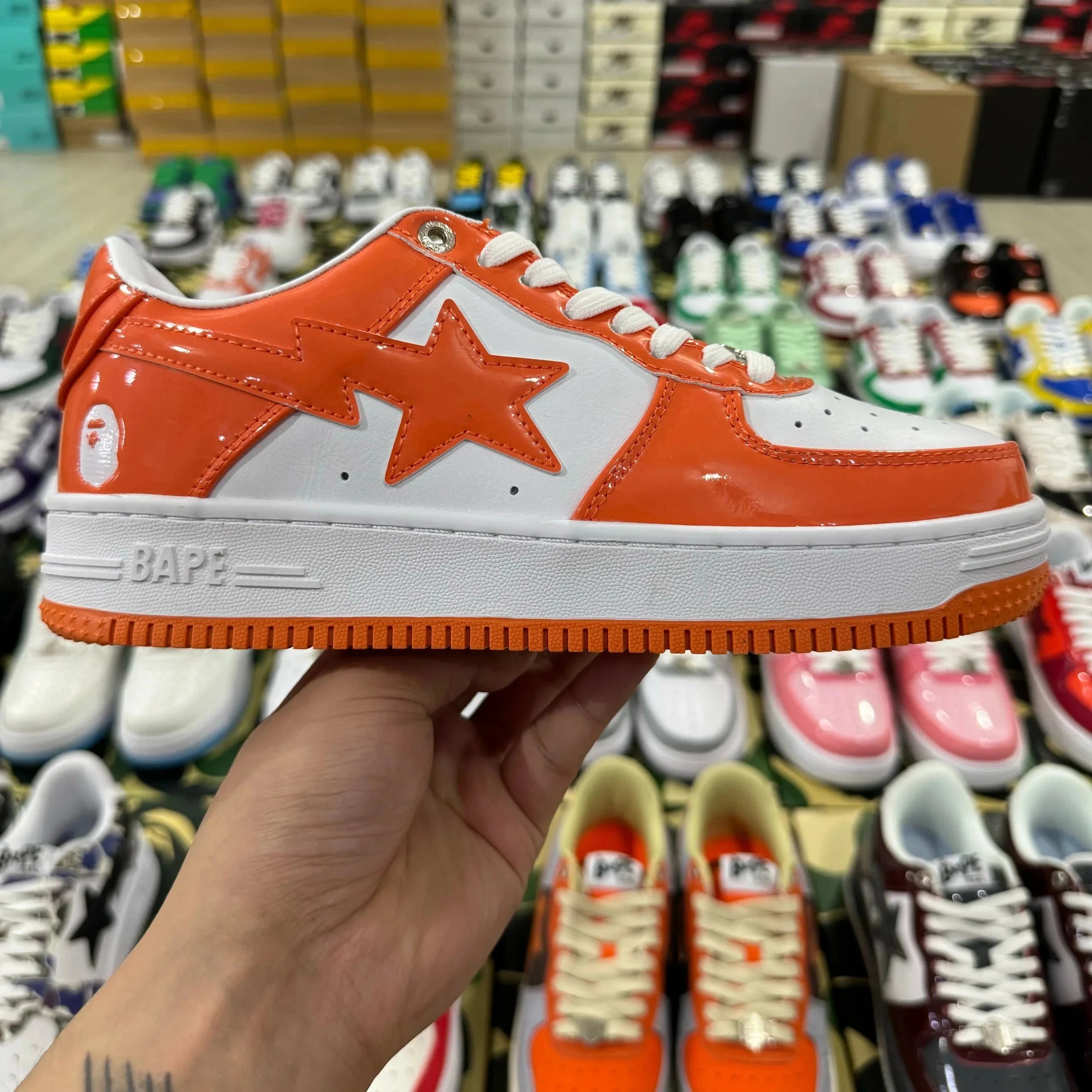 橙白色 橙白色