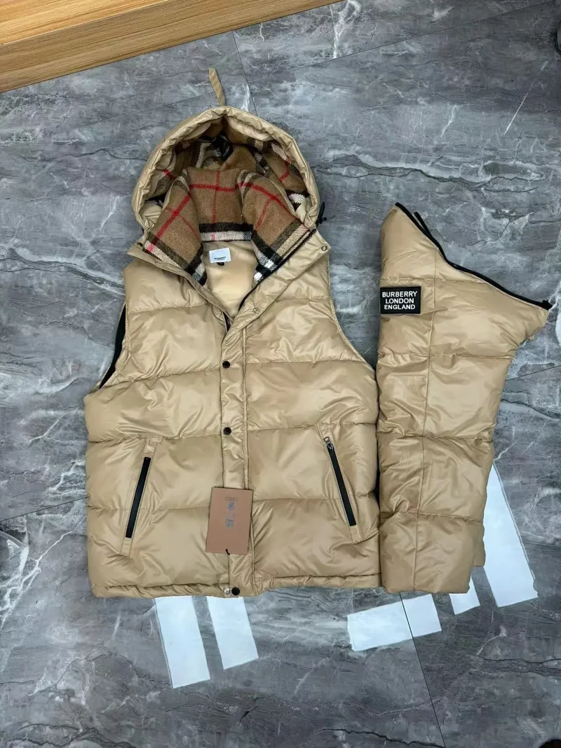 Burberry卡其色