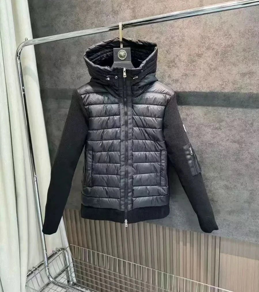 Moncler黑色连帽 Moncler黑色连帽