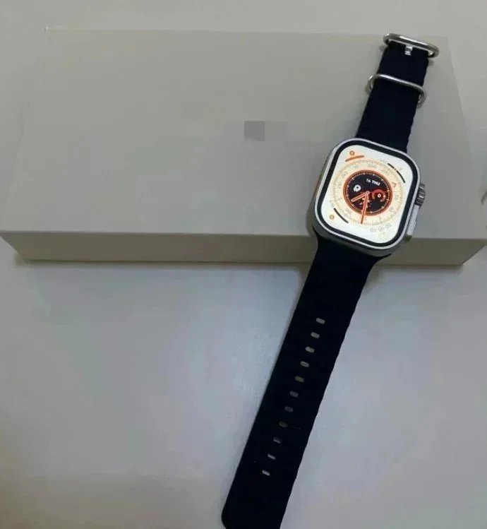 Wa*tch ultra (49mm)2022 black strap Wa*tch ultra (49mm)2022 black strap