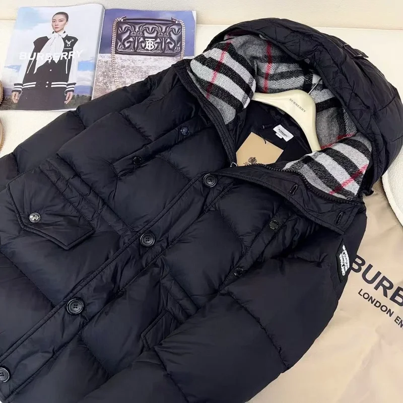 Burberry热门款 黑色 白鸭绒 Burberry热门款 黑色 白鸭绒