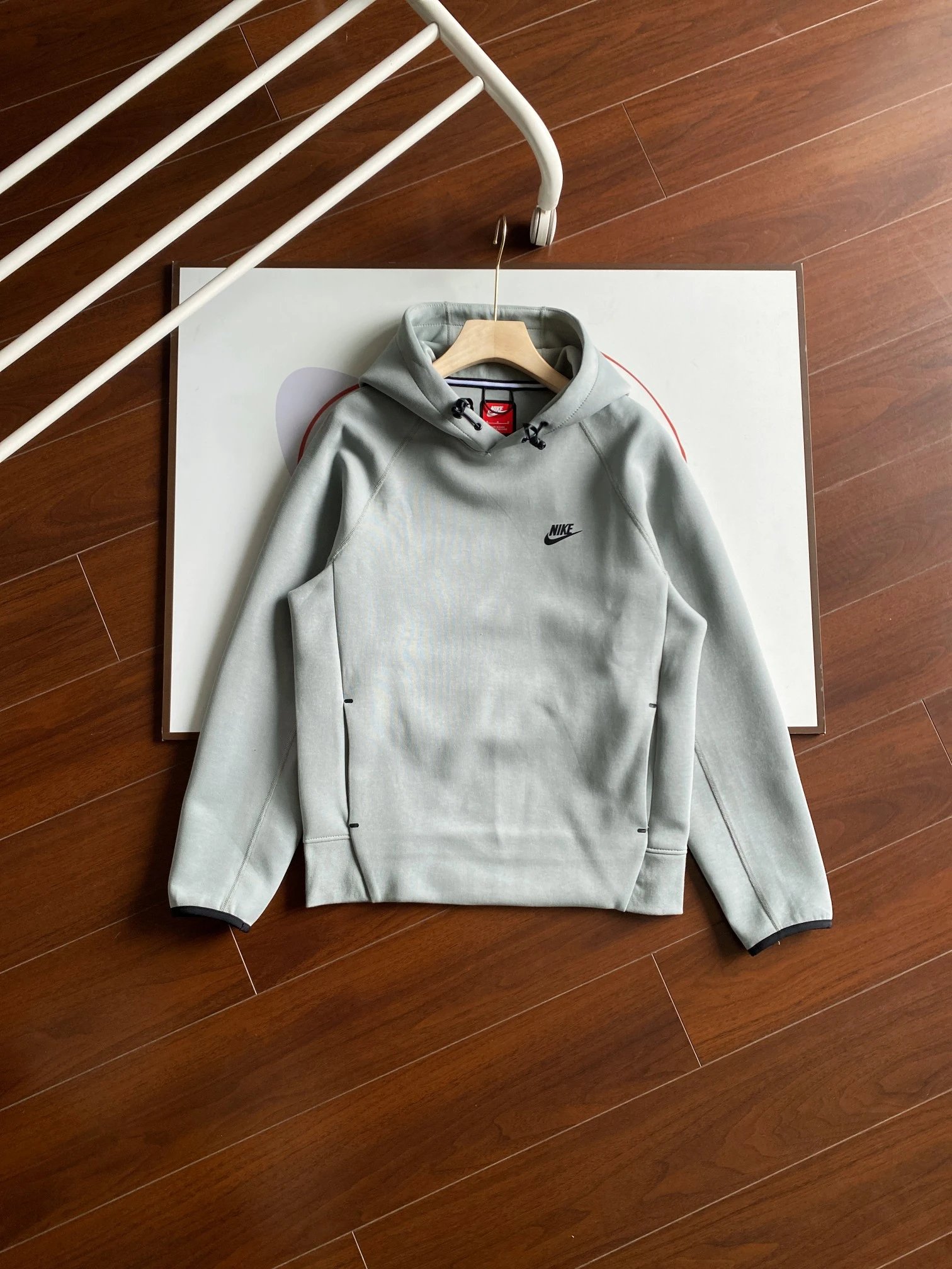3 3