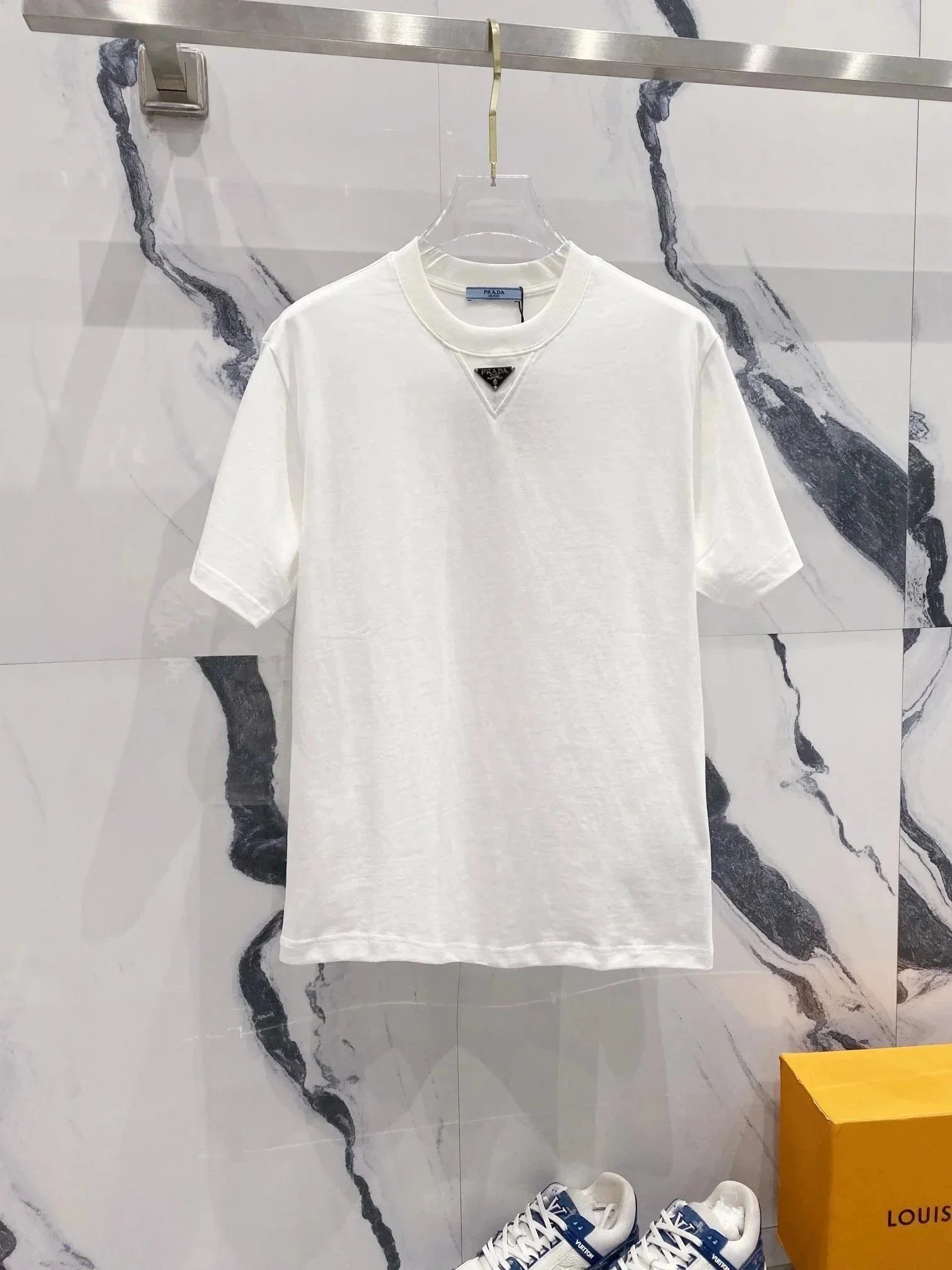 6 6