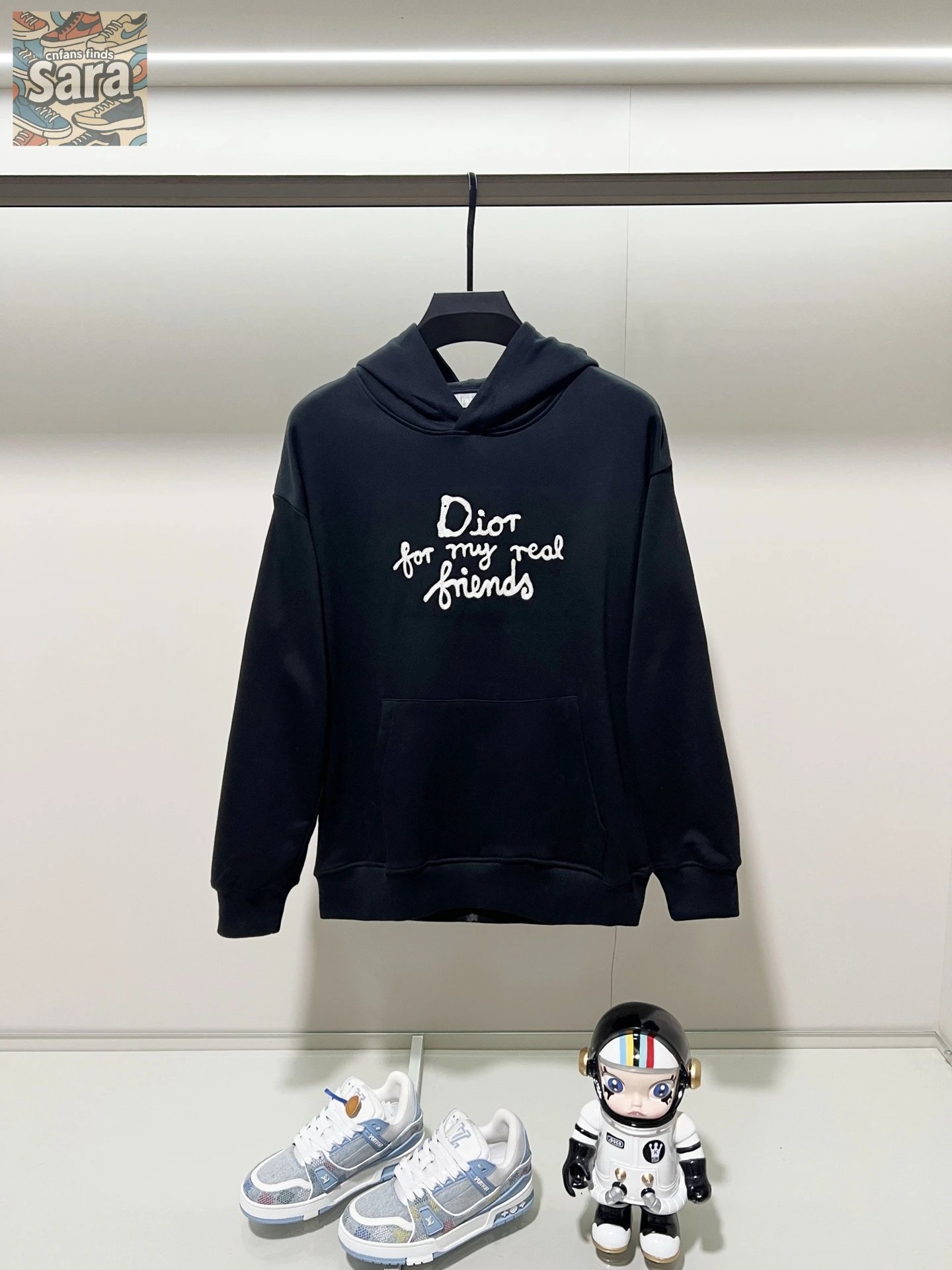 3 3