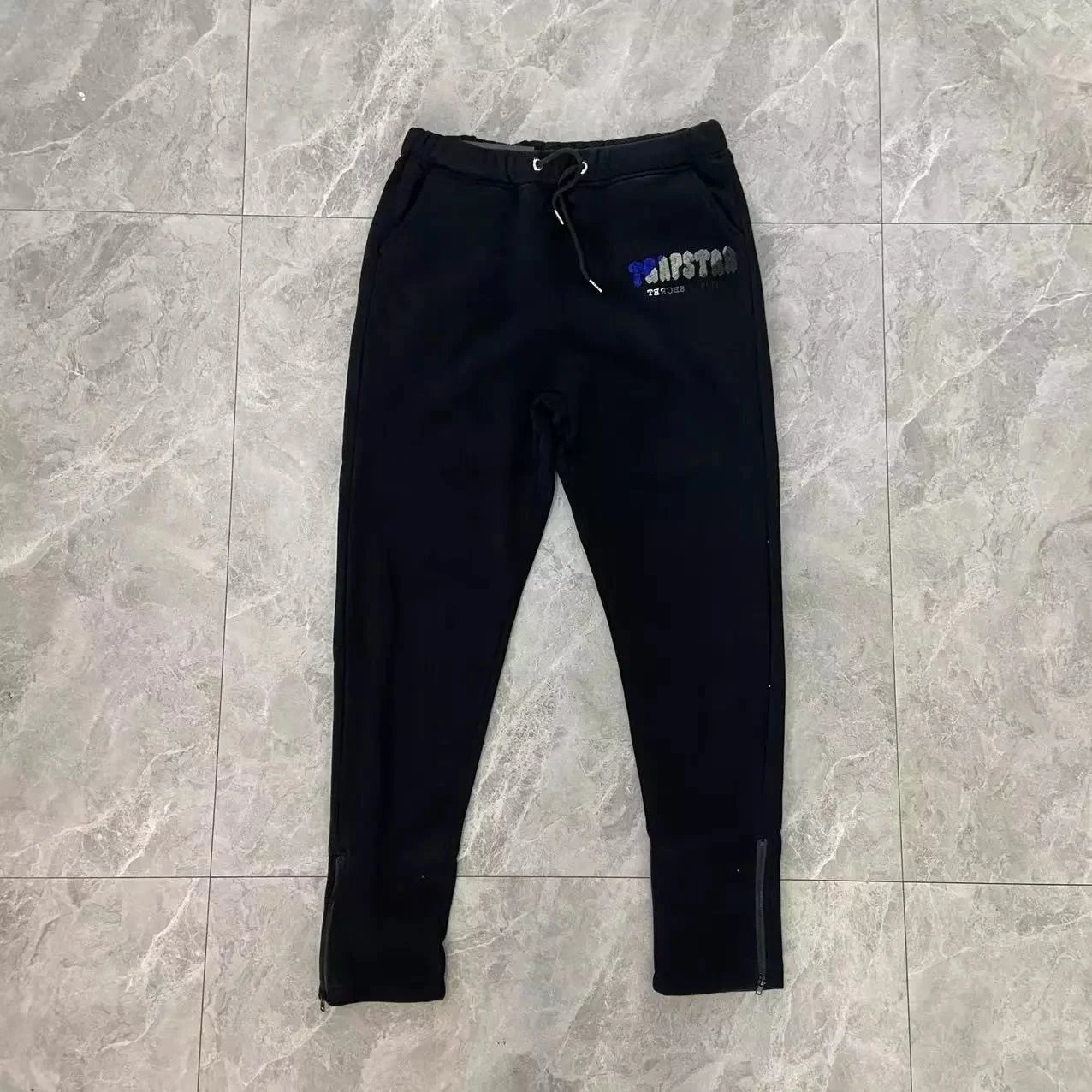 黑色蓝字卫裤 黑色蓝字卫裤