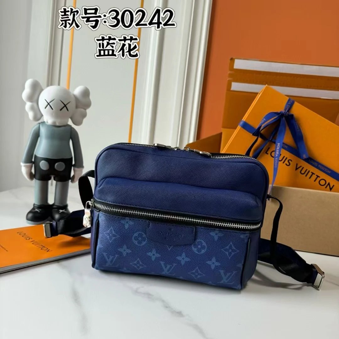 3 3