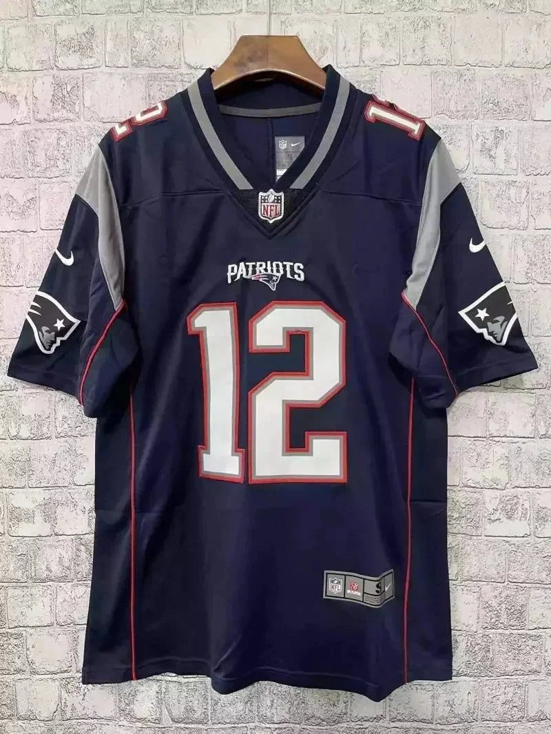 3 3
