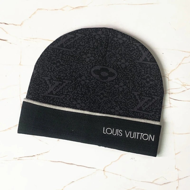 9 9