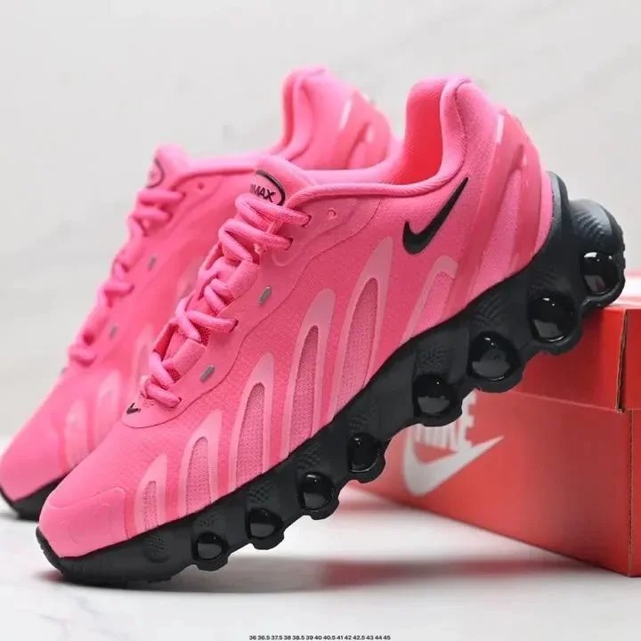 32 32